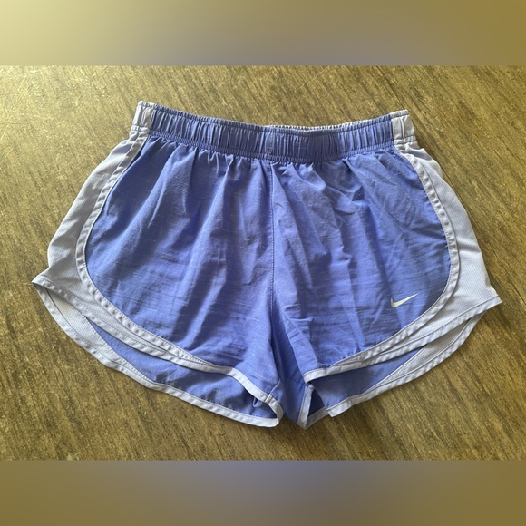 NIKE Running shorts, Women’s Medium - Picture 1 of 2
